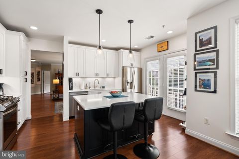 Photo of 305 Redland Boulevard #301, ROCKVILLE, MD 20850 (MLS # MDMC2197174)