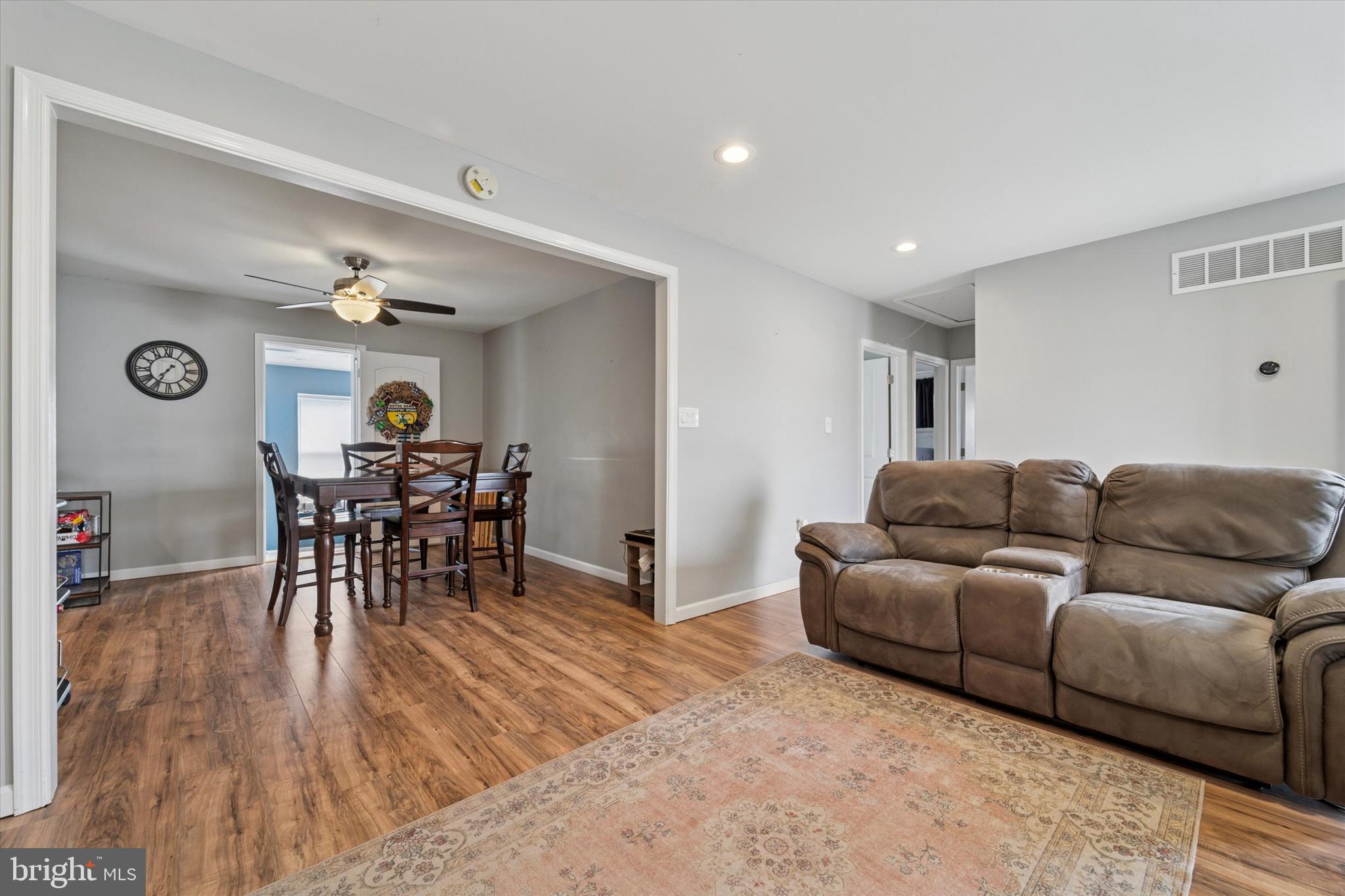 DURHAM VILLAGE - Residential