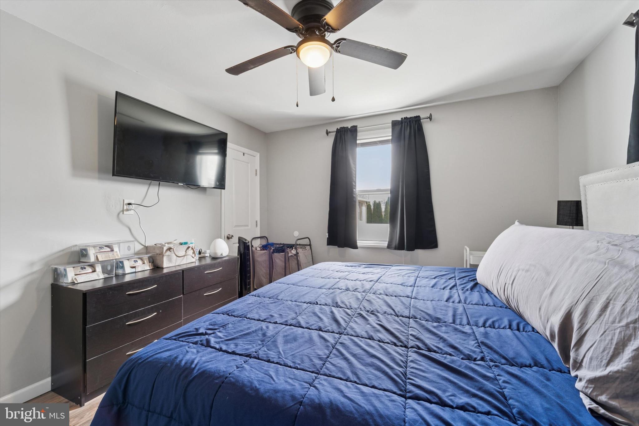 DURHAM VILLAGE - Residential