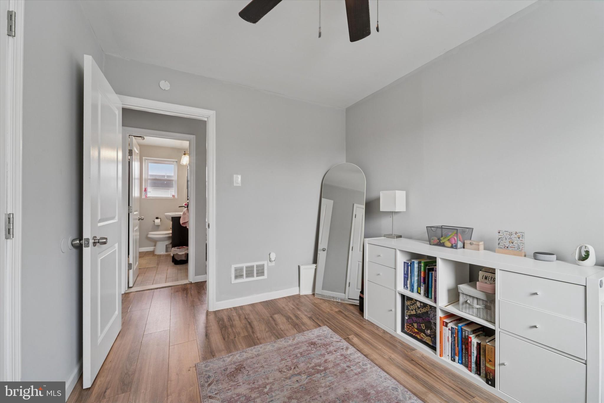 DURHAM VILLAGE - Residential