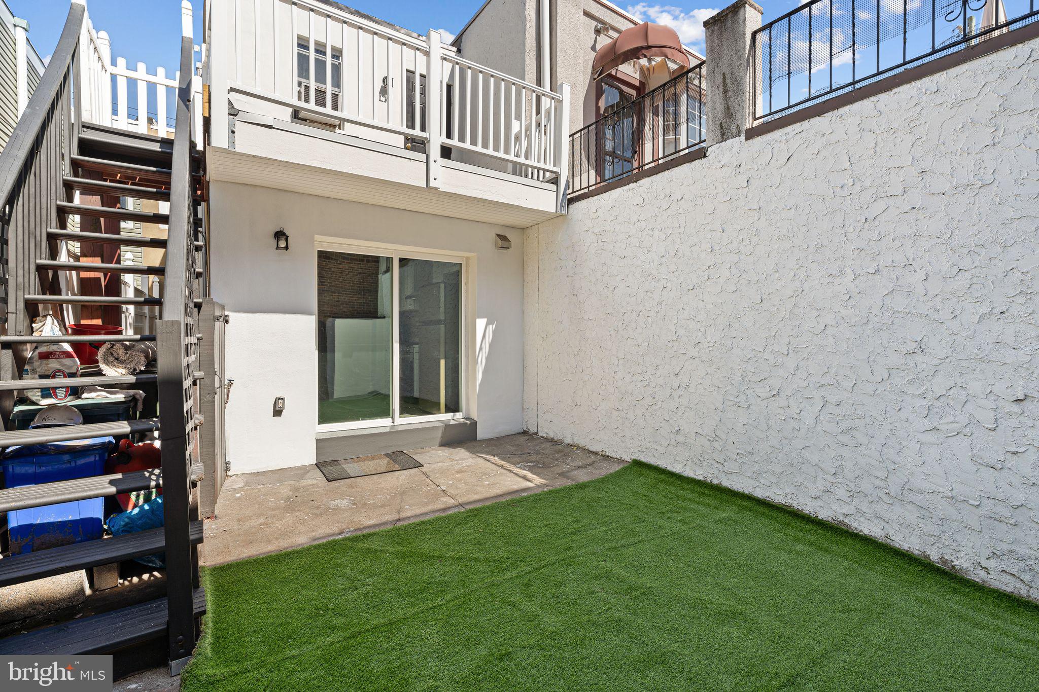 POINT BREEZE - Residential