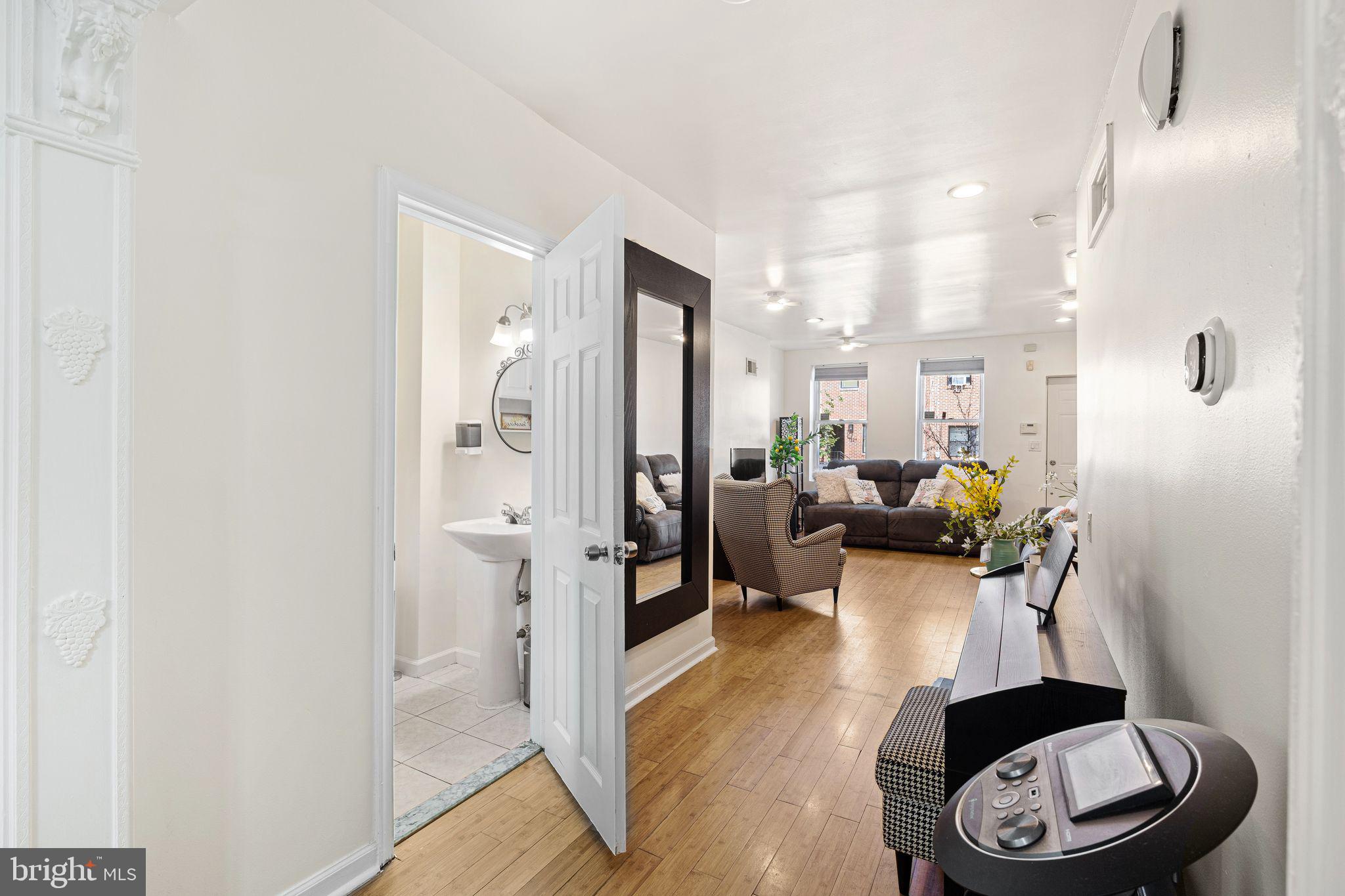 POINT BREEZE - Residential