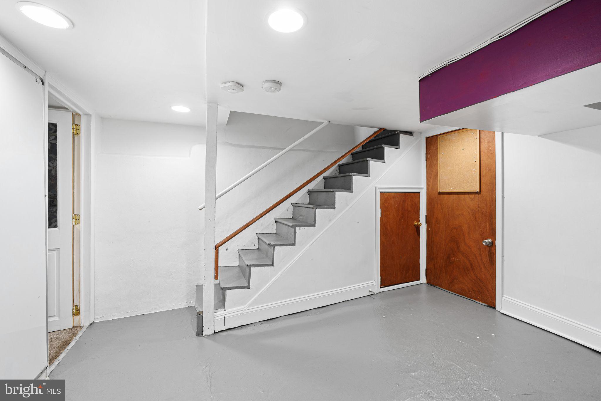 POINT BREEZE - Residential