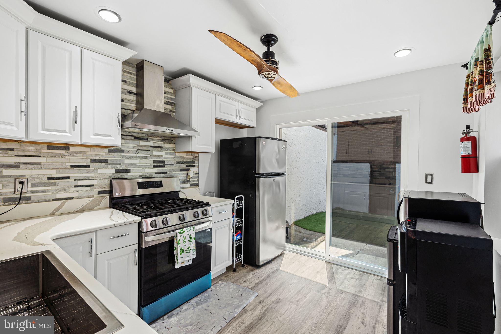 POINT BREEZE - Residential