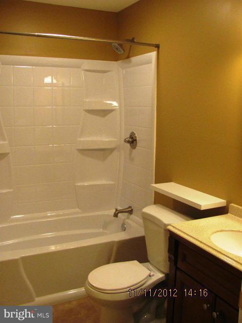 MANOR PARK - Residential Lease