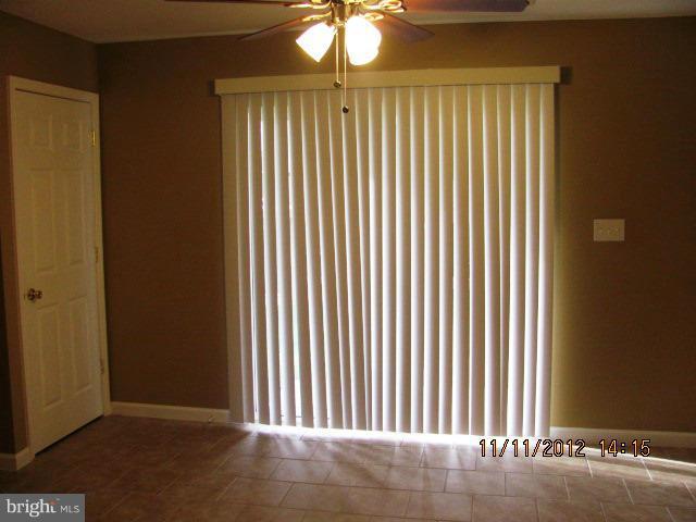 MANOR PARK - Residential Lease