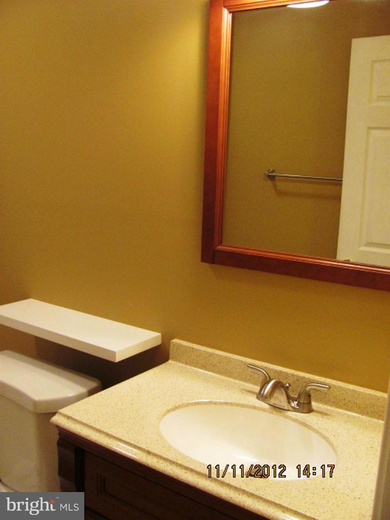 MANOR PARK - Residential Lease