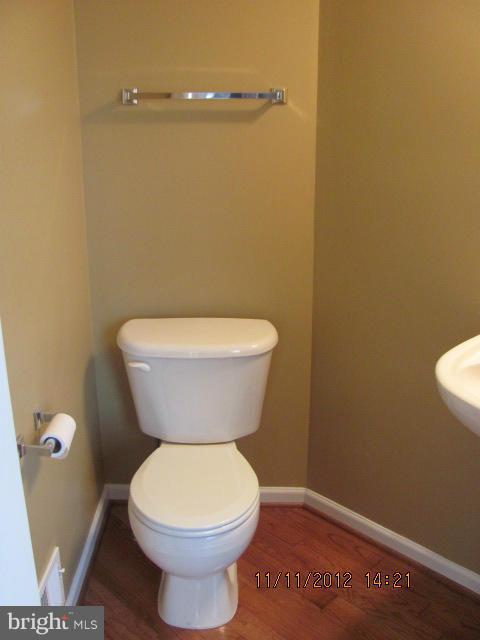 MANOR PARK - Residential Lease