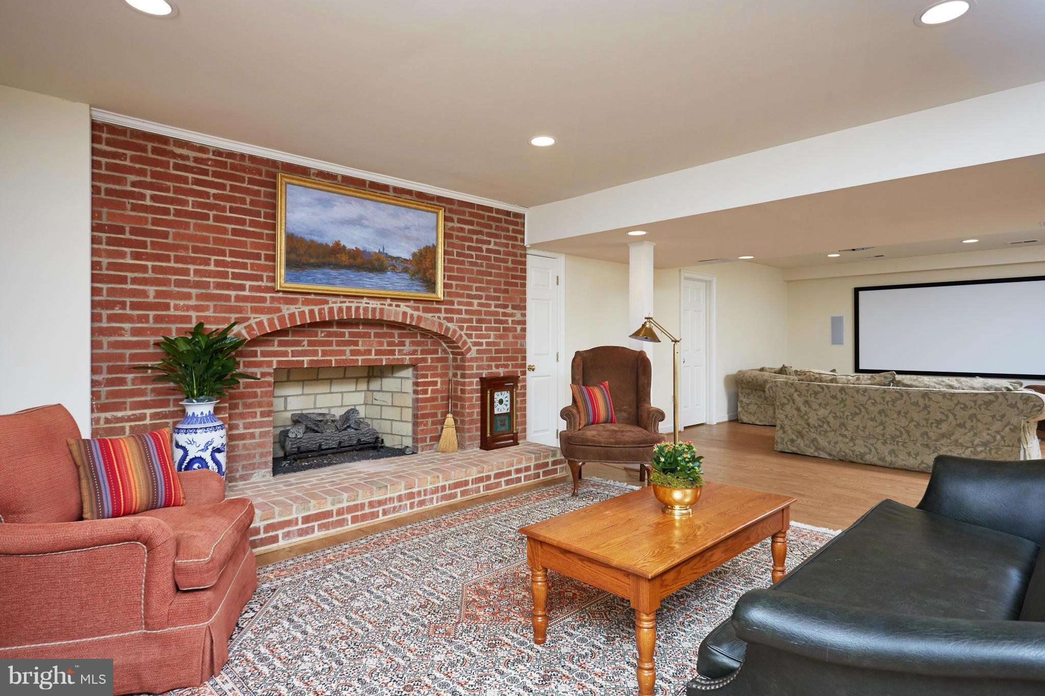 CHELSEA - Residential