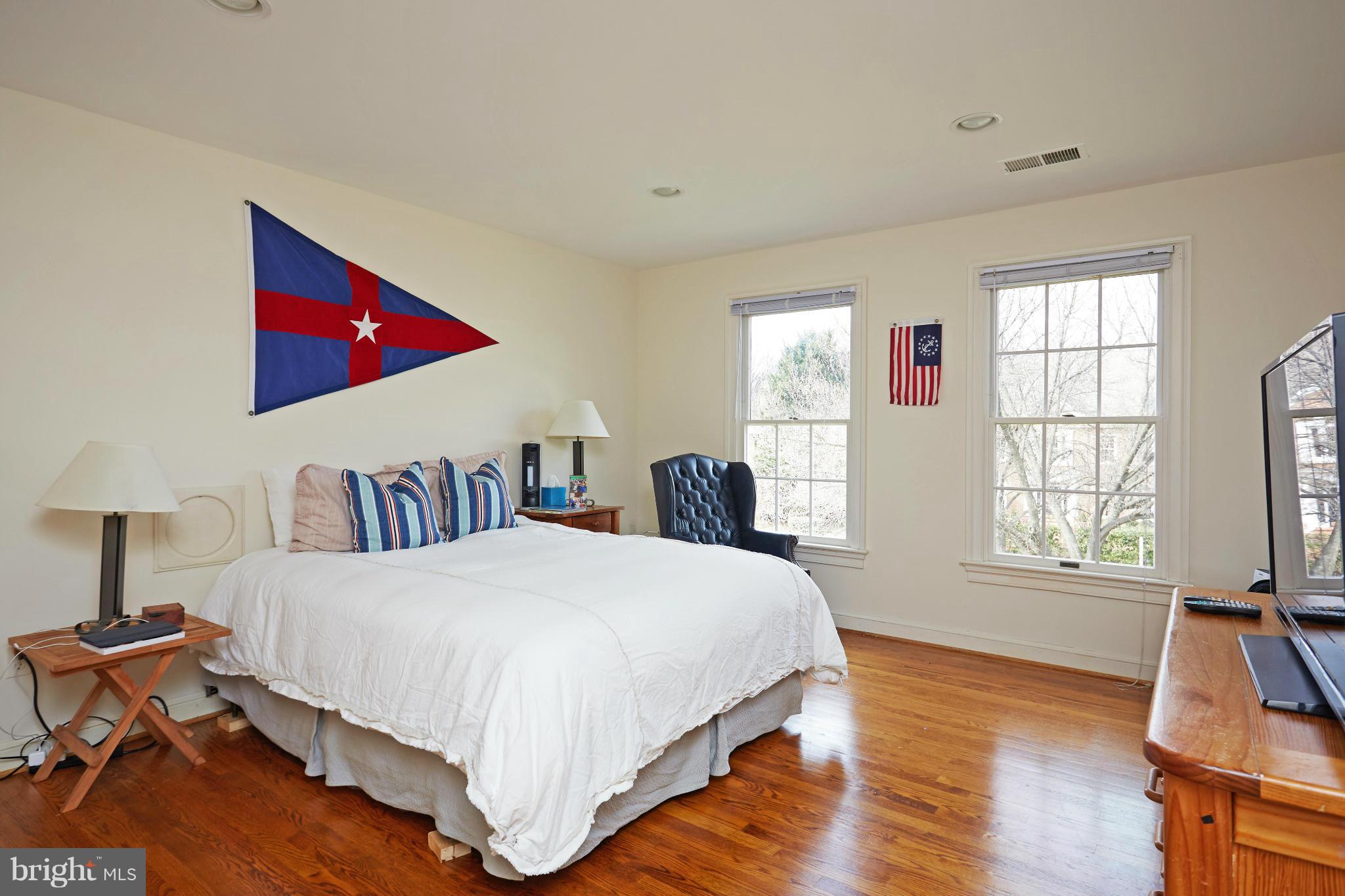 CHELSEA - Residential