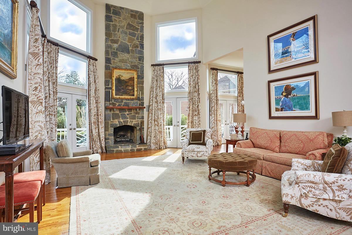 CHELSEA - Residential