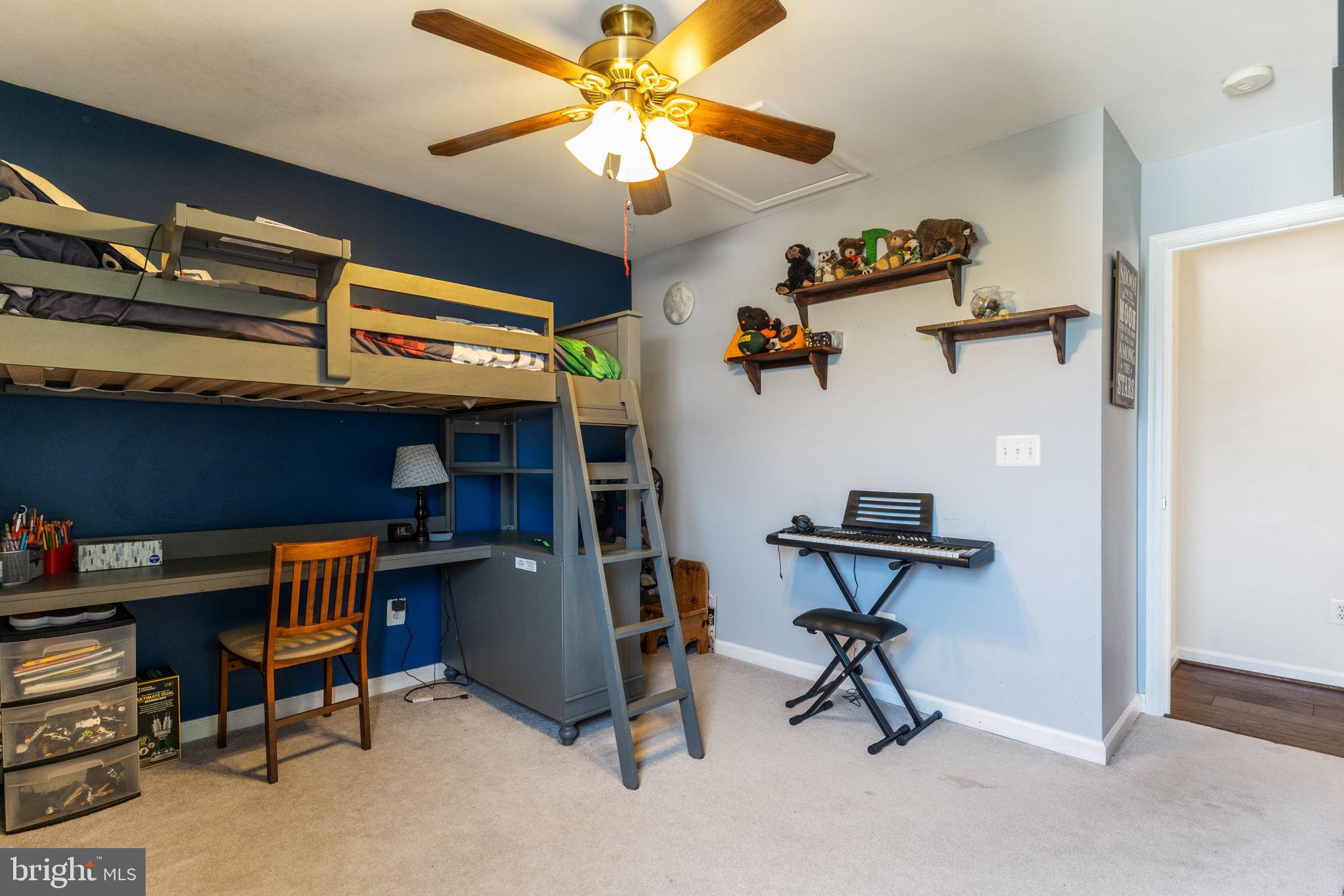 LORTON TOWN CENTER - Residential Lease