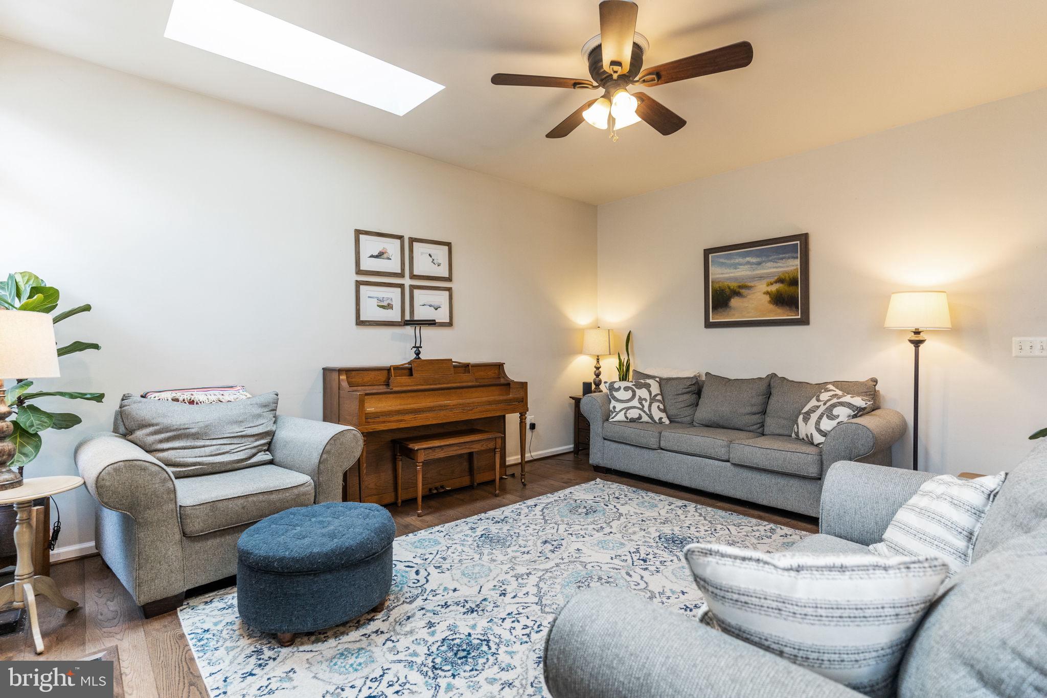 LORTON TOWN CENTER - Residential Lease