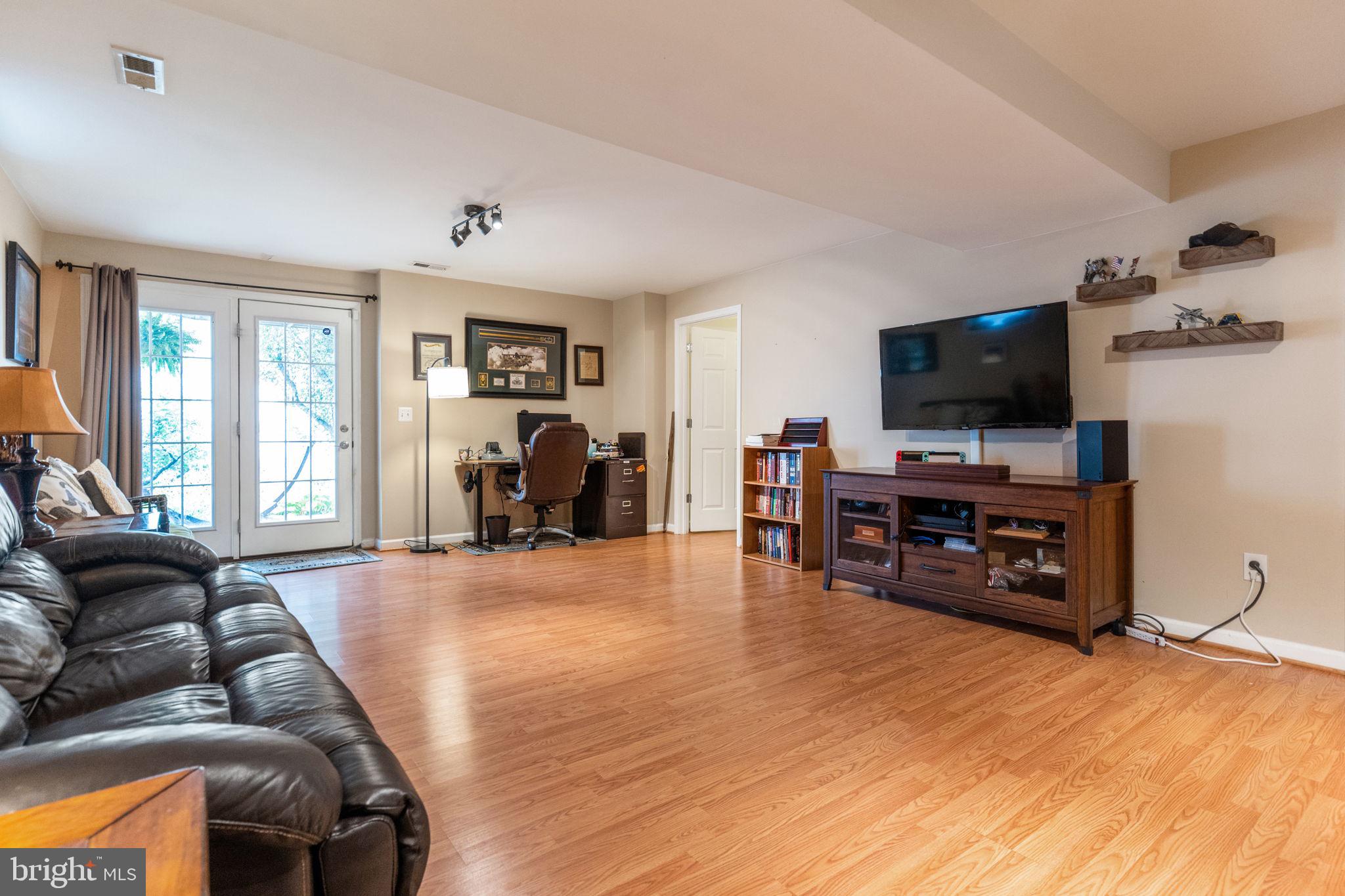 LORTON TOWN CENTER - Residential Lease