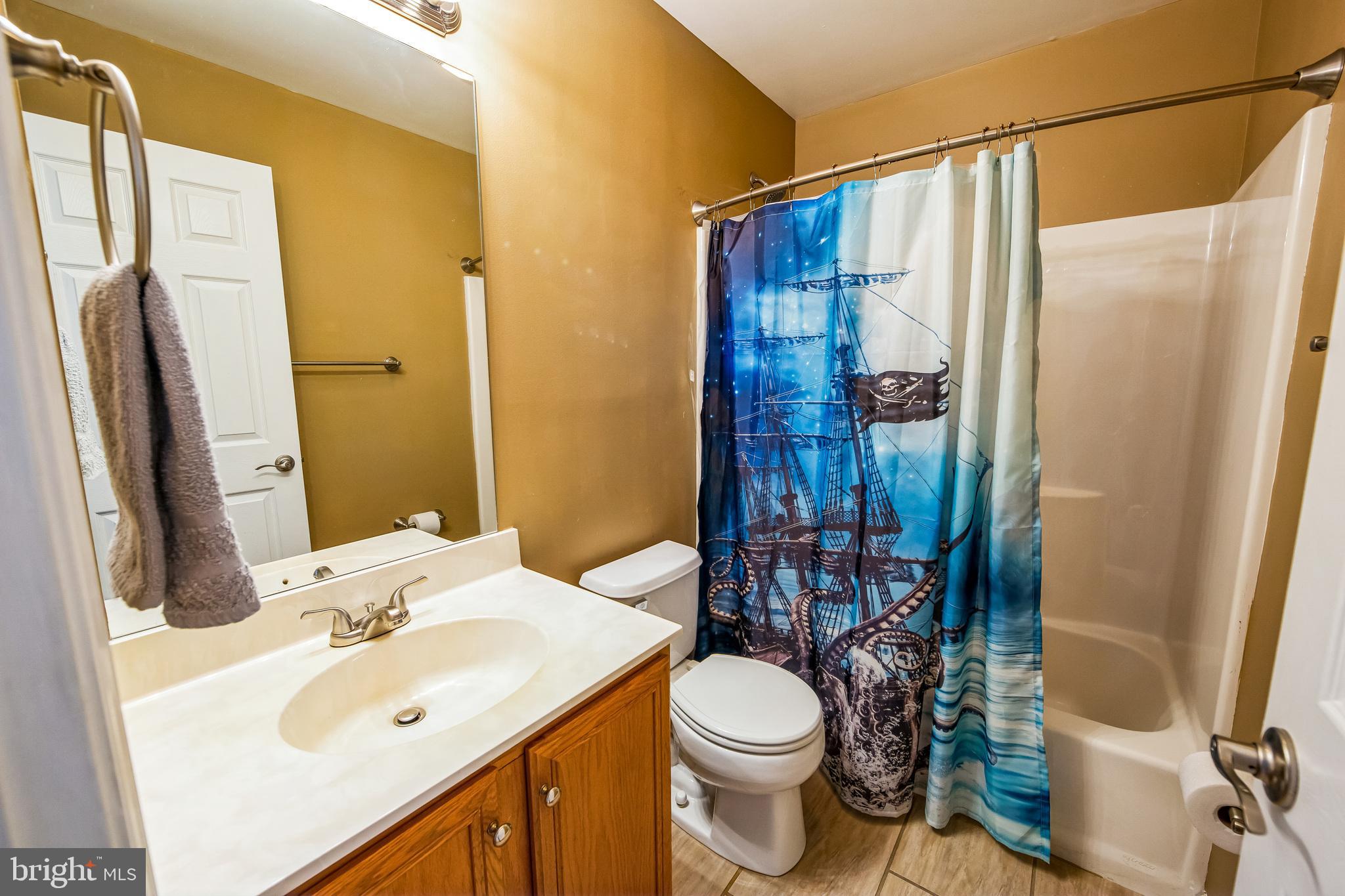 SOMERSET LAKE - Residential