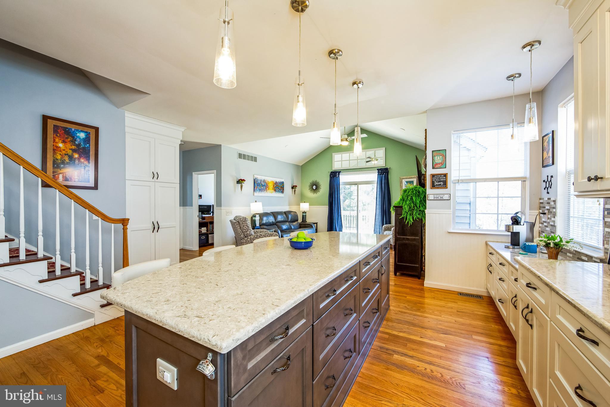 SOMERSET LAKE - Residential