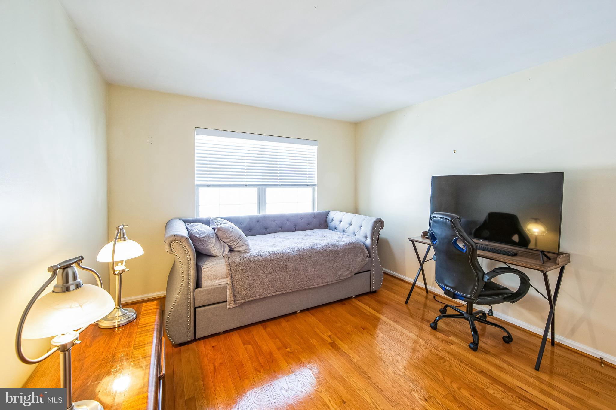 SOMERSET LAKE - Residential