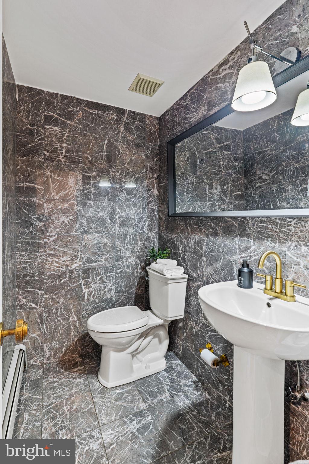 SOCIETY HILL - Residential