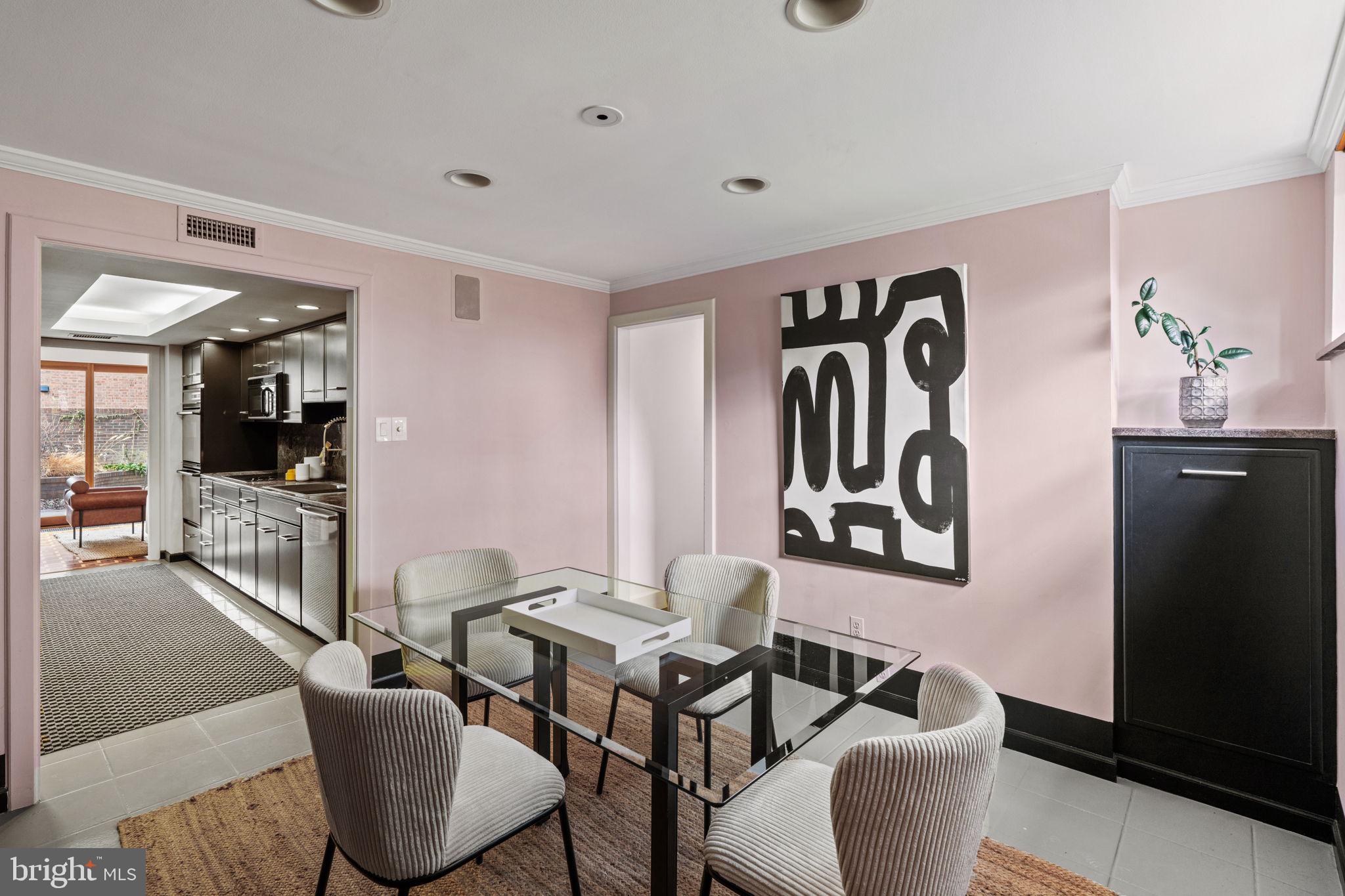 SOCIETY HILL - Residential