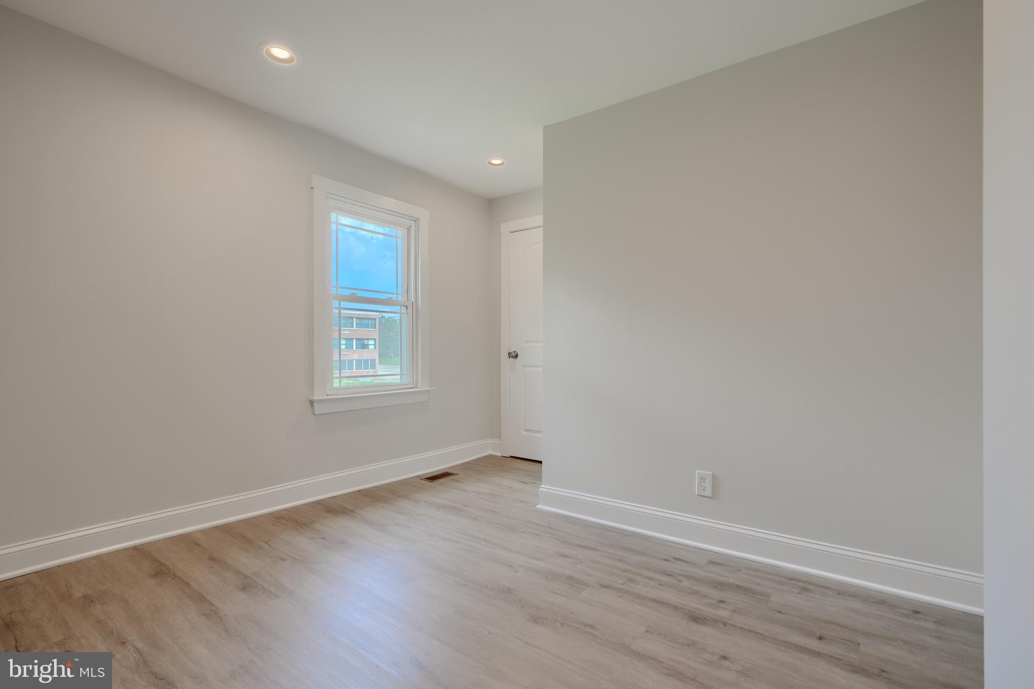 KENILWORTH PARK - Residential Lease