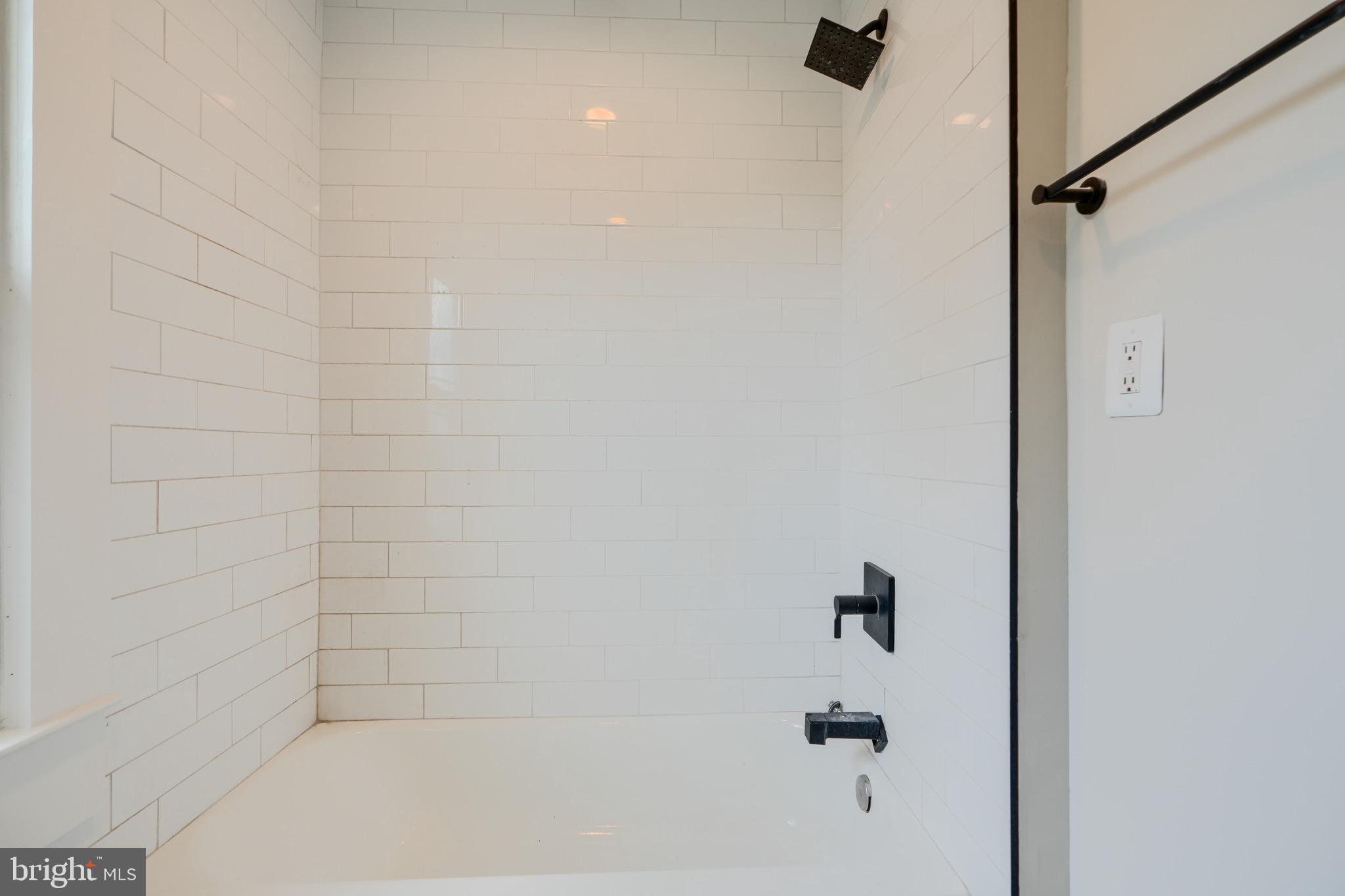 KENILWORTH PARK - Residential Lease