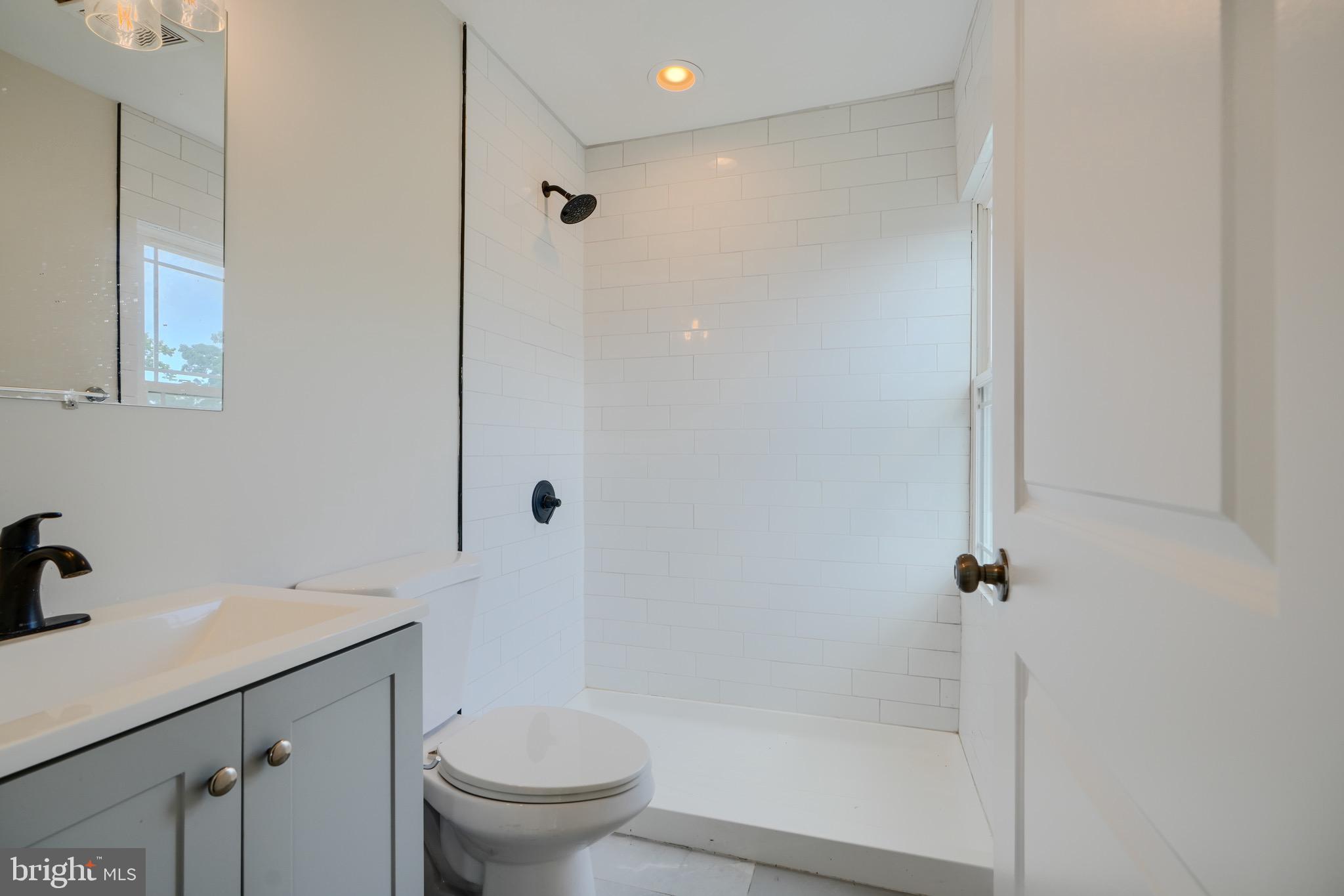 KENILWORTH PARK - Residential Lease