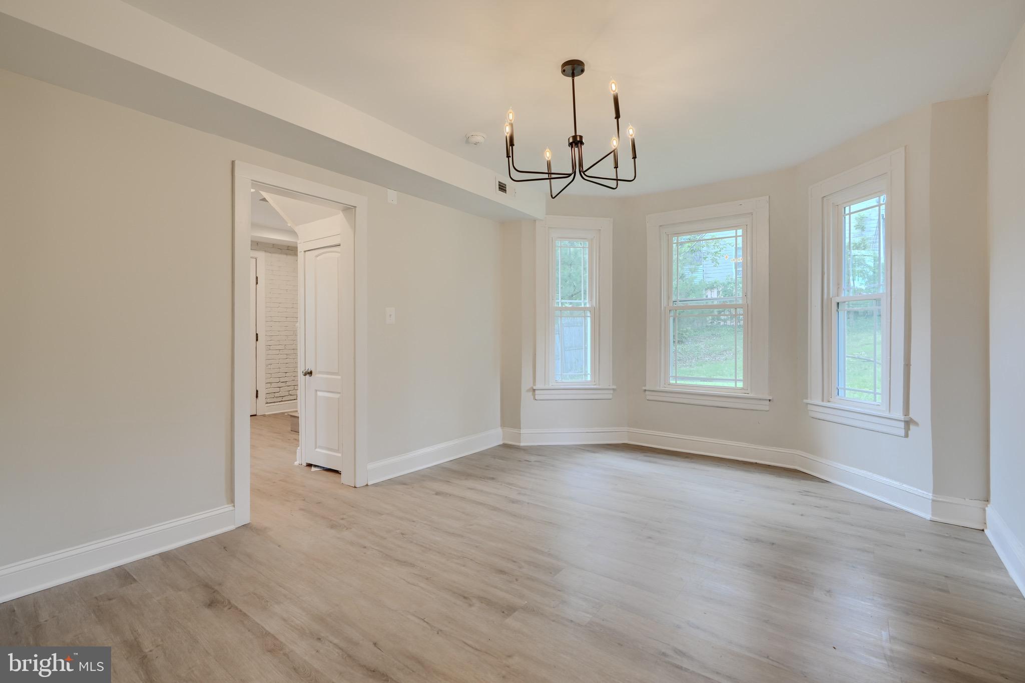 KENILWORTH PARK - Residential Lease