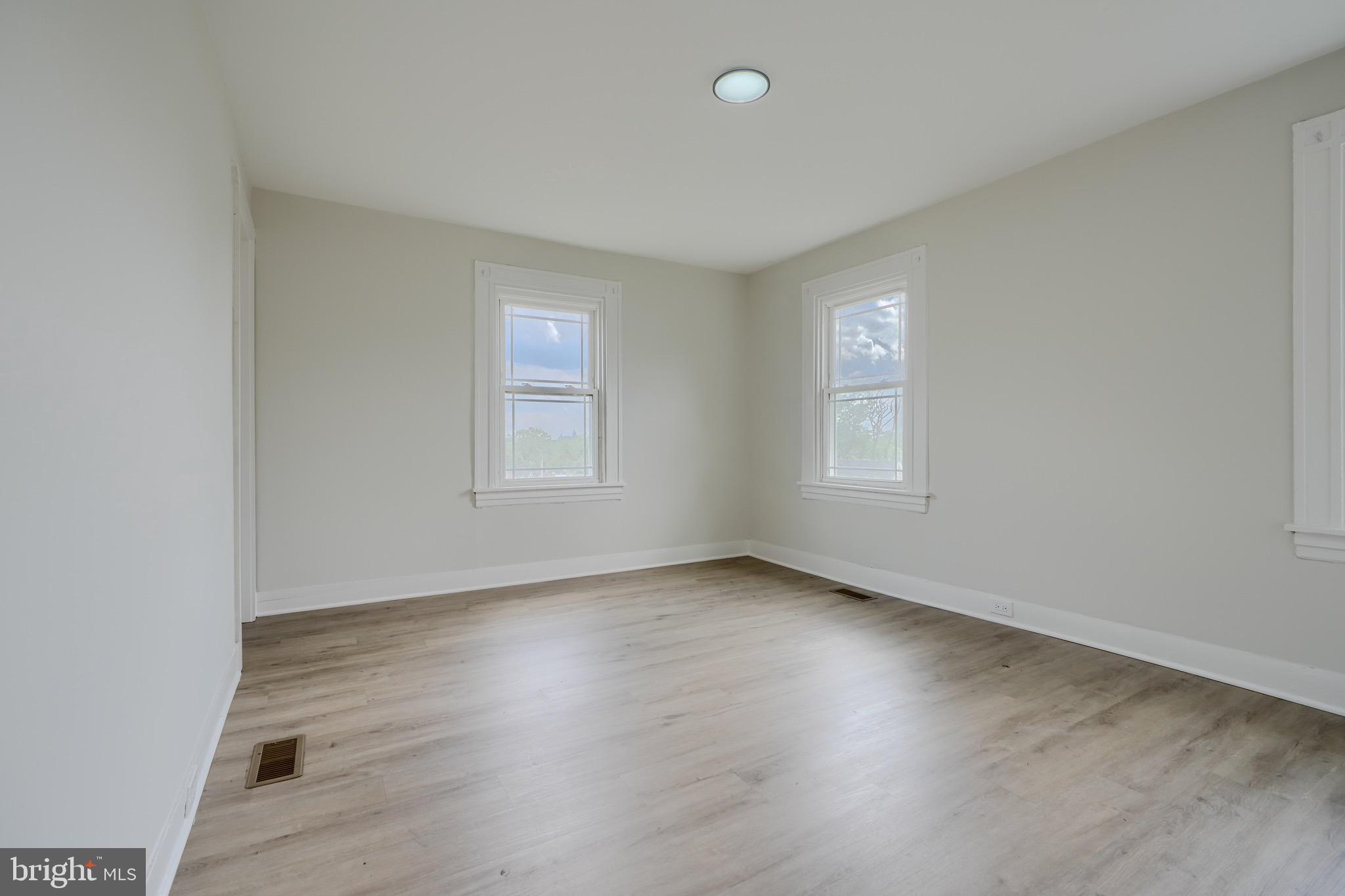 KENILWORTH PARK - Residential Lease