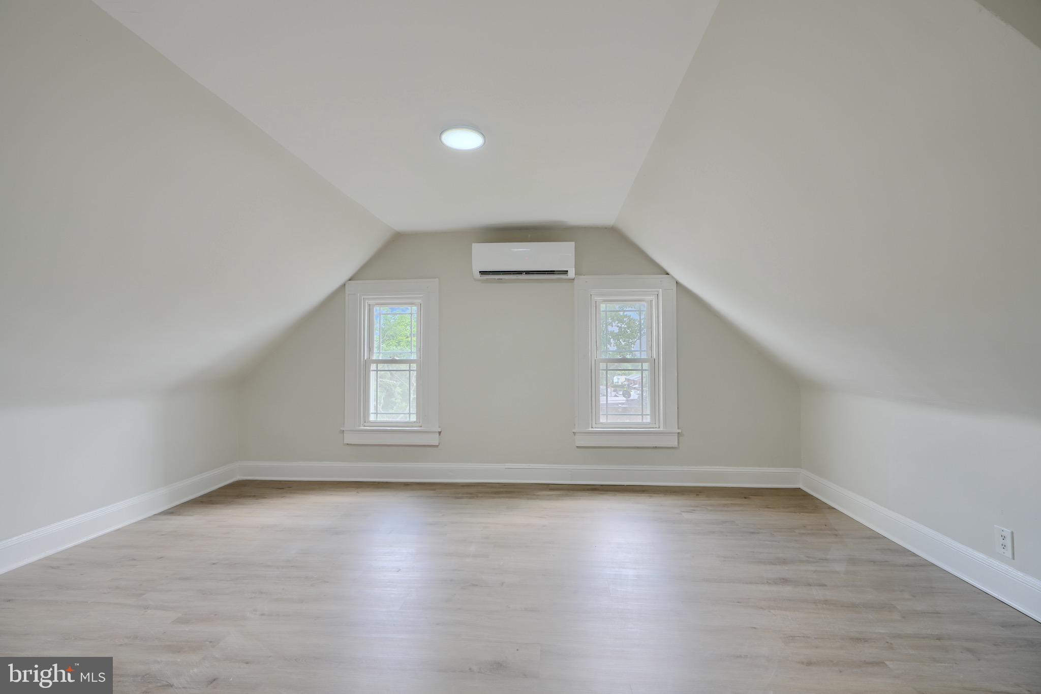 KENILWORTH PARK - Residential Lease