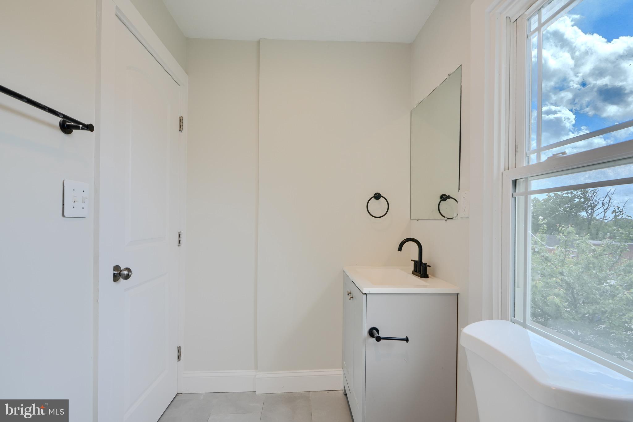 KENILWORTH PARK - Residential Lease