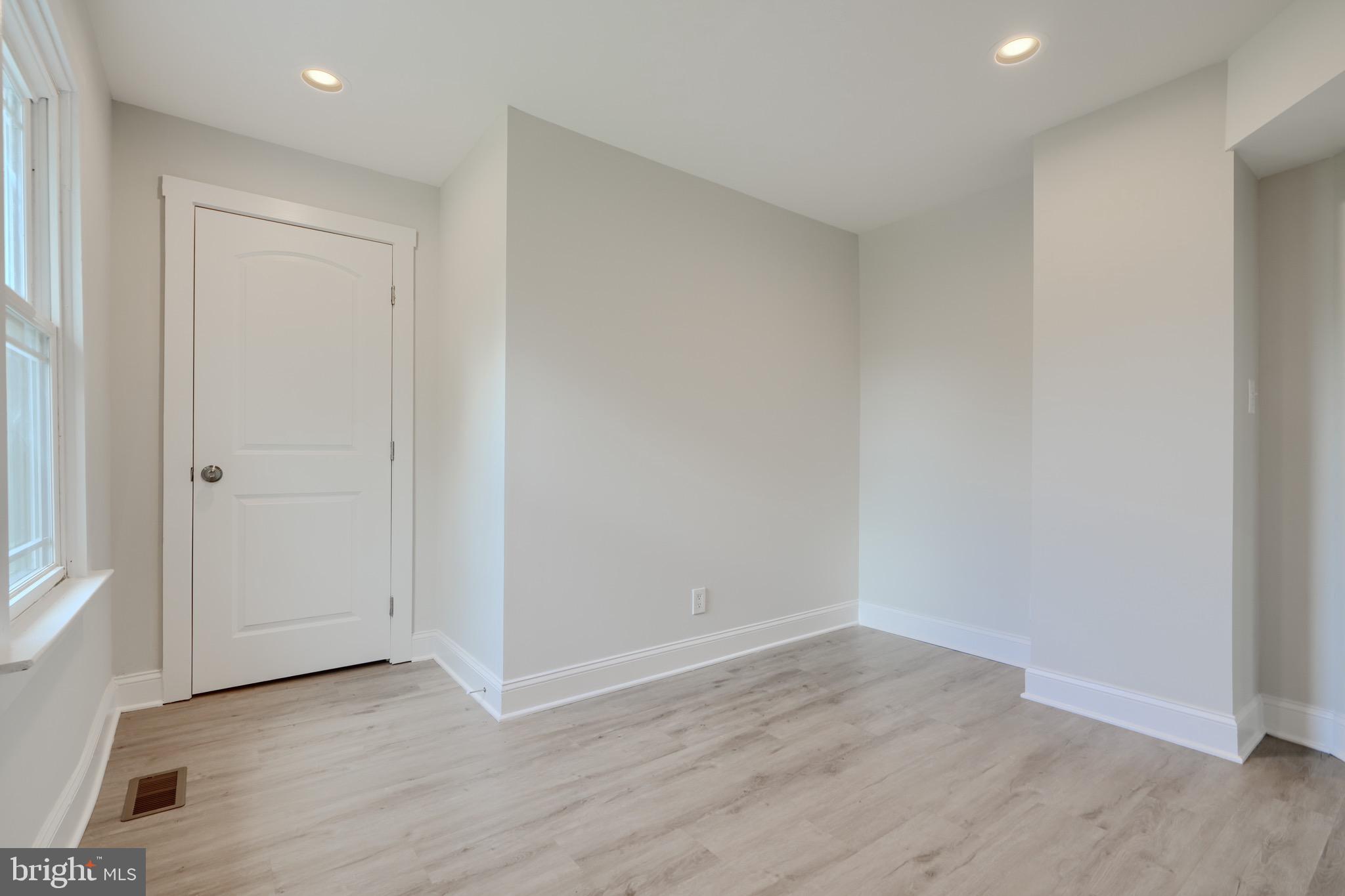 KENILWORTH PARK - Residential Lease