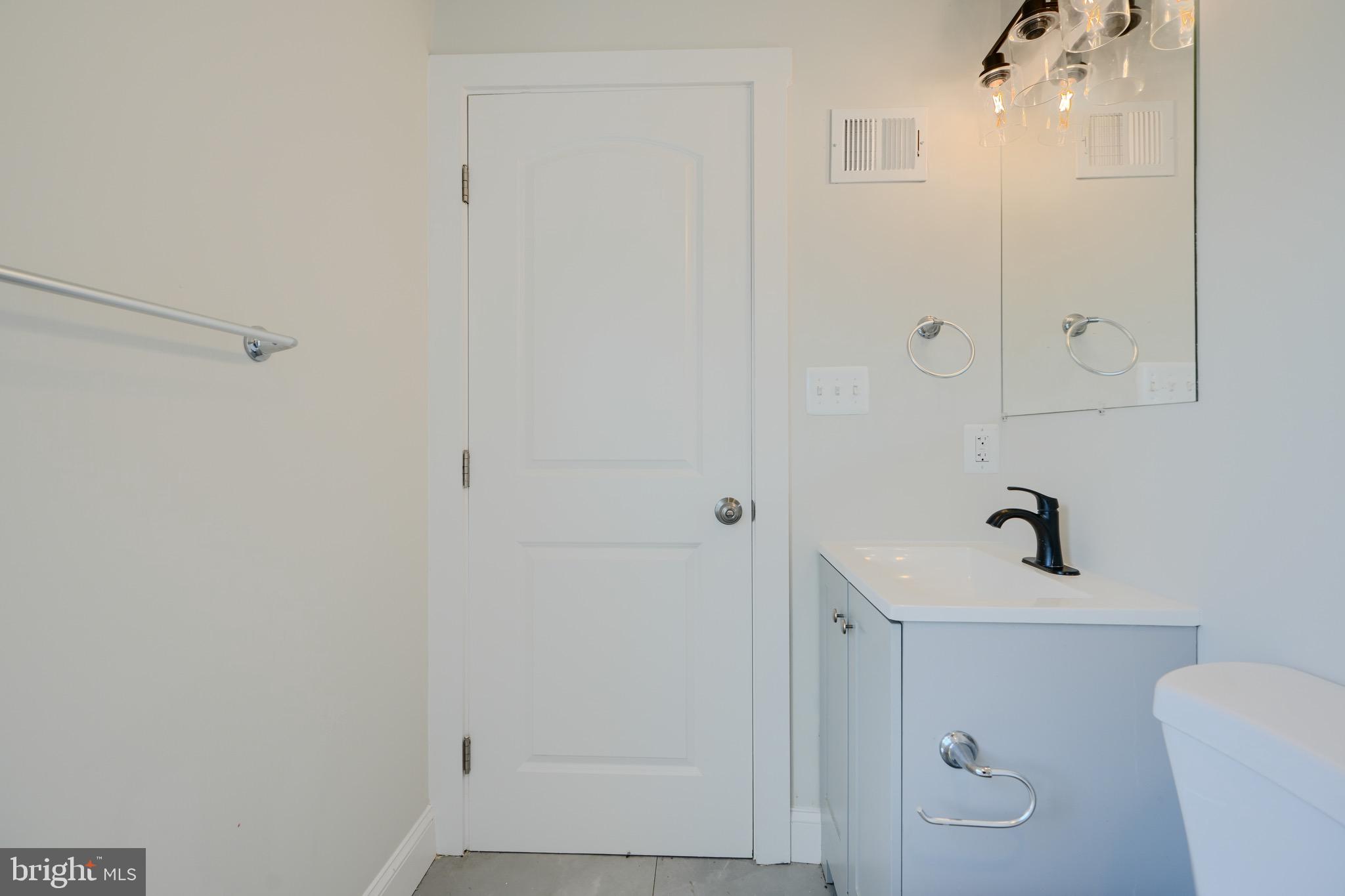 KENILWORTH PARK - Residential Lease