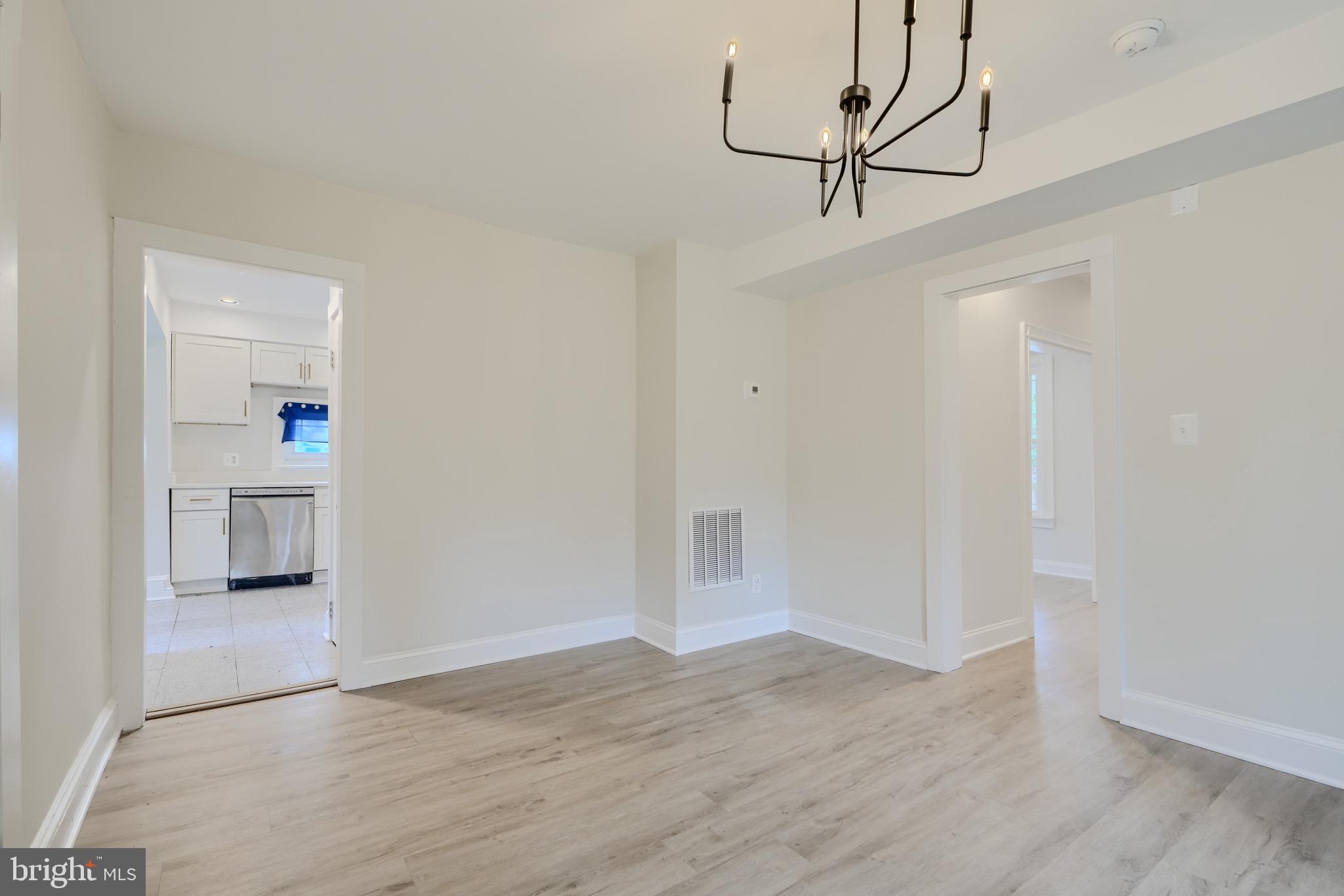 KENILWORTH PARK - Residential Lease