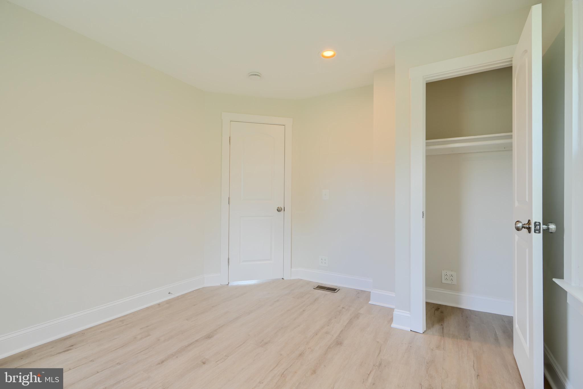 KENILWORTH PARK - Residential Lease