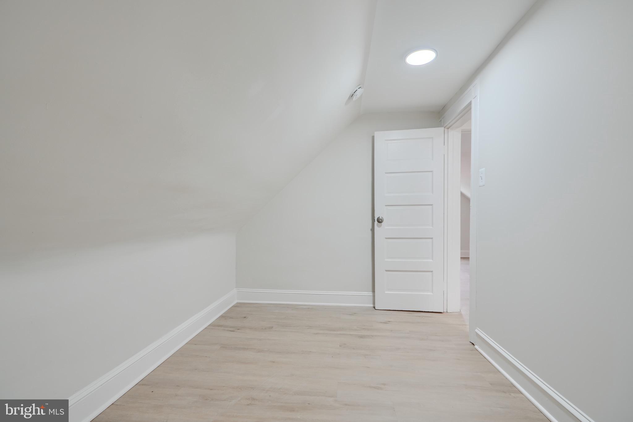 KENILWORTH PARK - Residential Lease