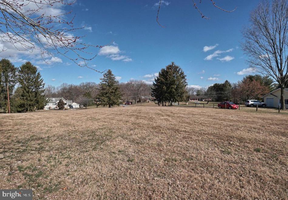 CLARKSBURG OUTSIDE - Land