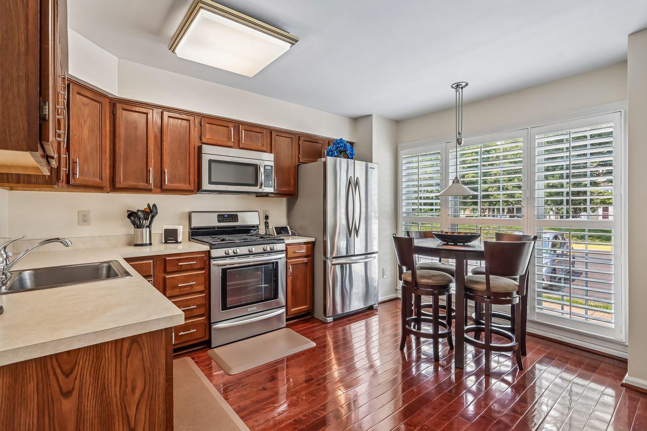 5250 STONEY BRANCH COURT