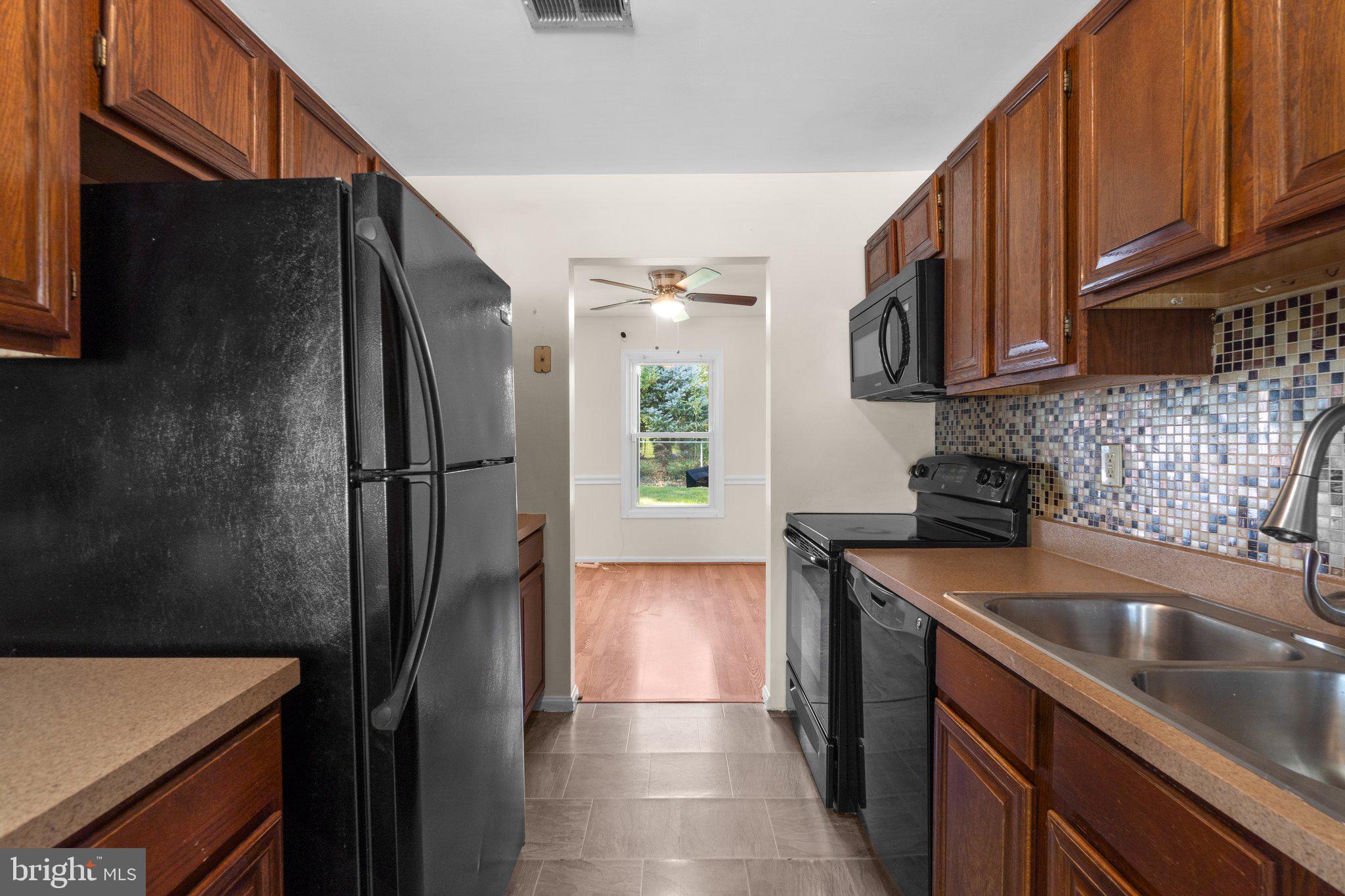 WILLOWCREST - Residential