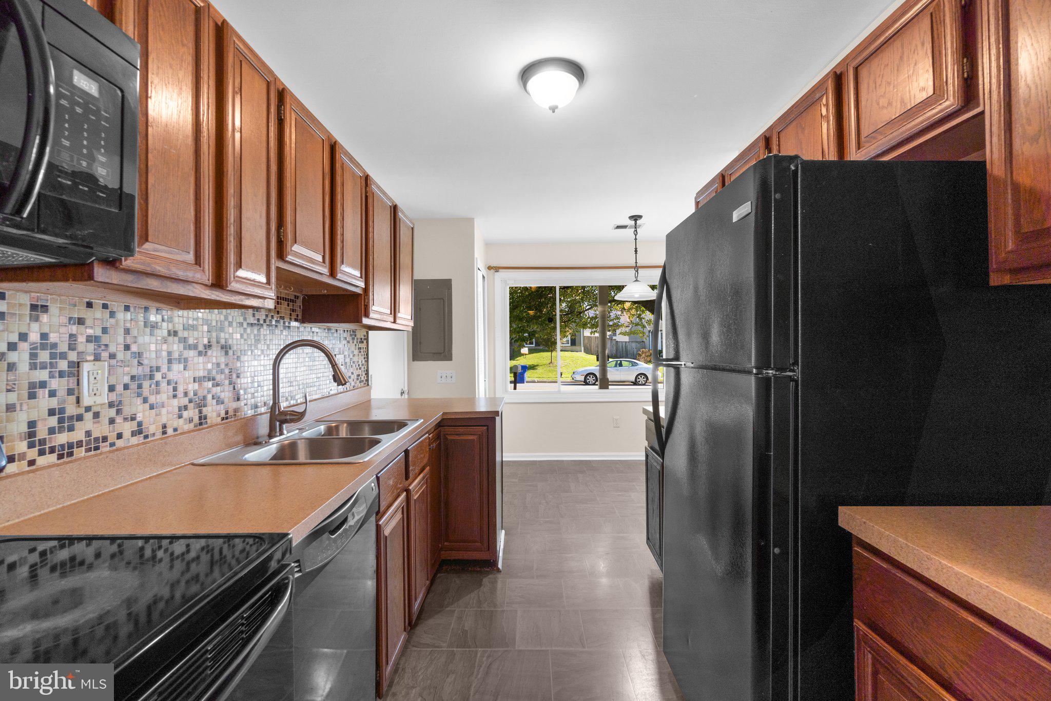 WILLOWCREST - Residential