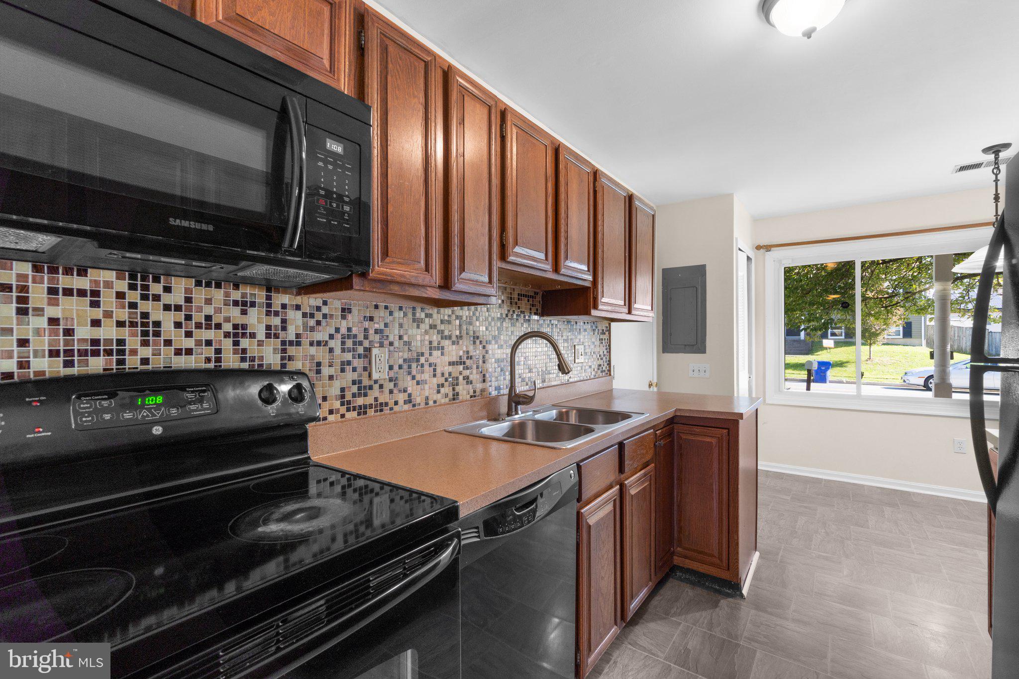 WILLOWCREST - Residential