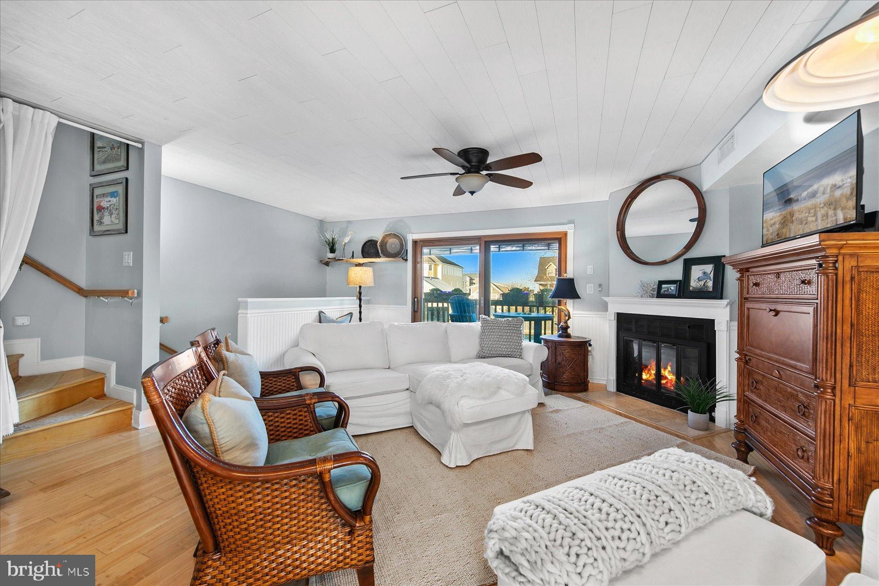 MALLARD ISLAND - Residential