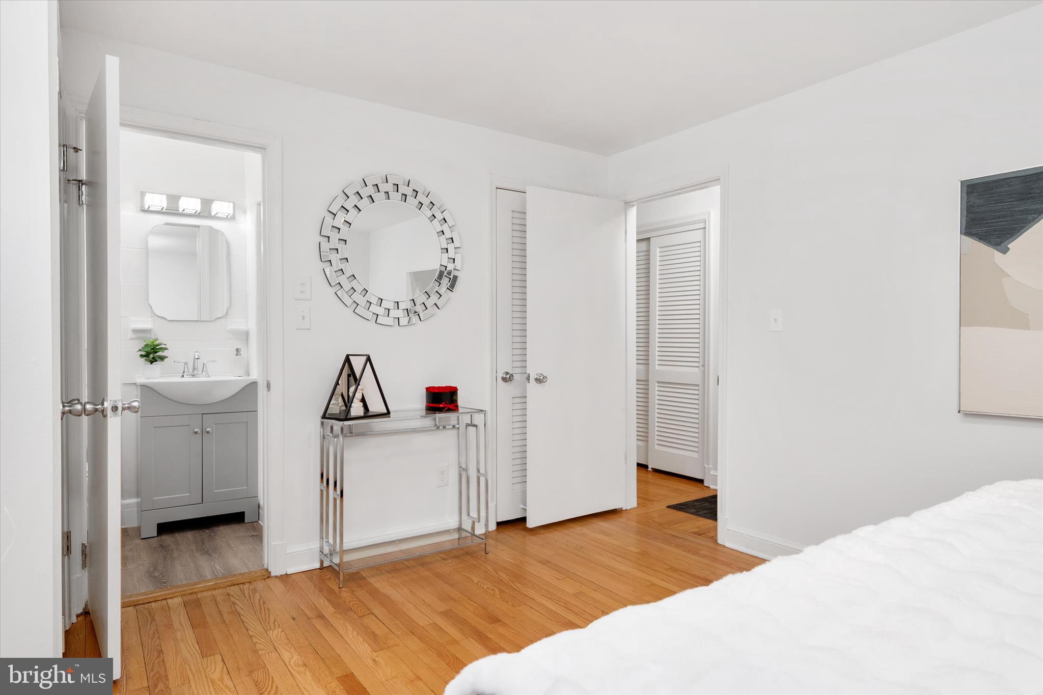 BURNT MILLS MANOR - Residential