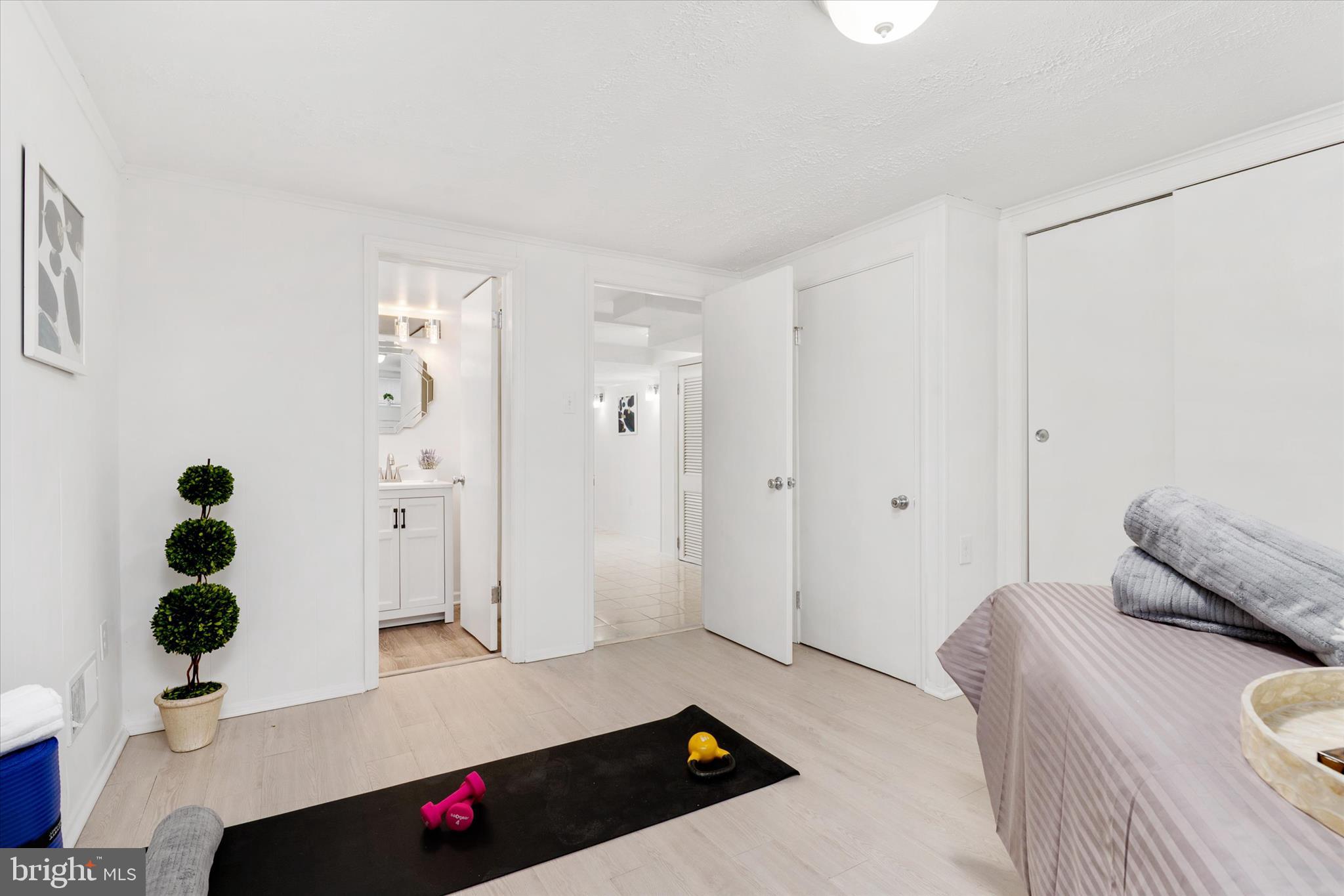 BURNT MILLS MANOR - Residential