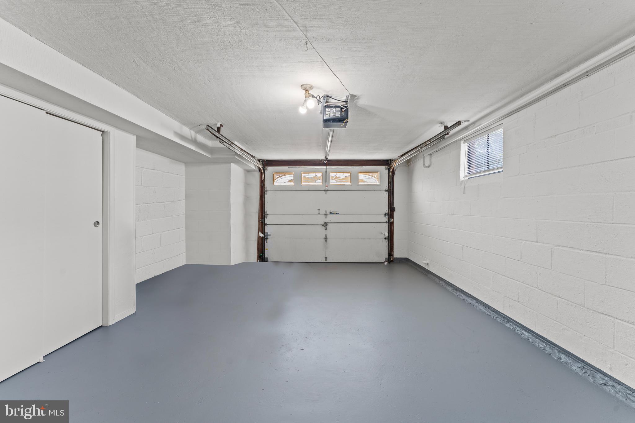 BURNT MILLS MANOR - Residential