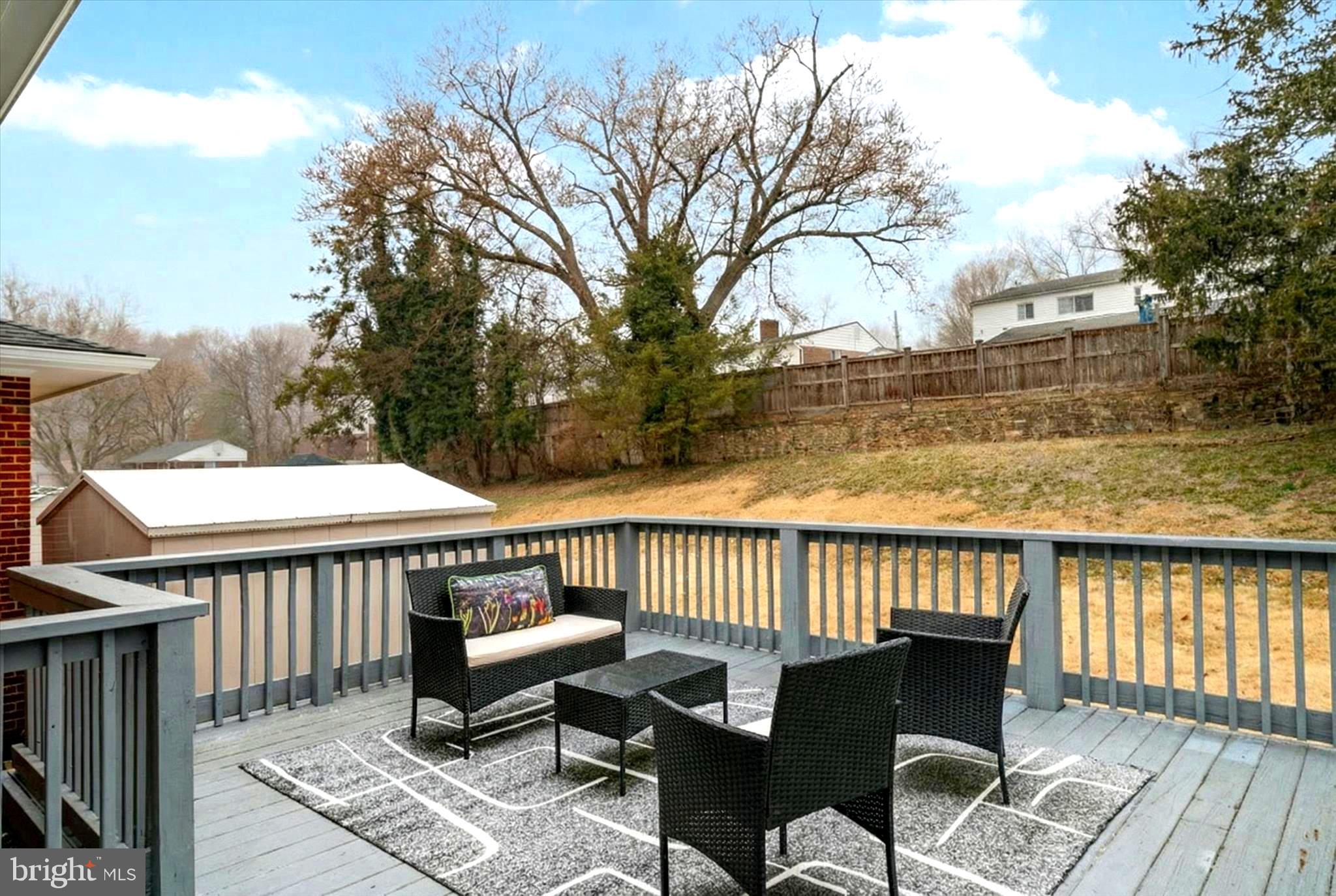 BURNT MILLS MANOR - Residential