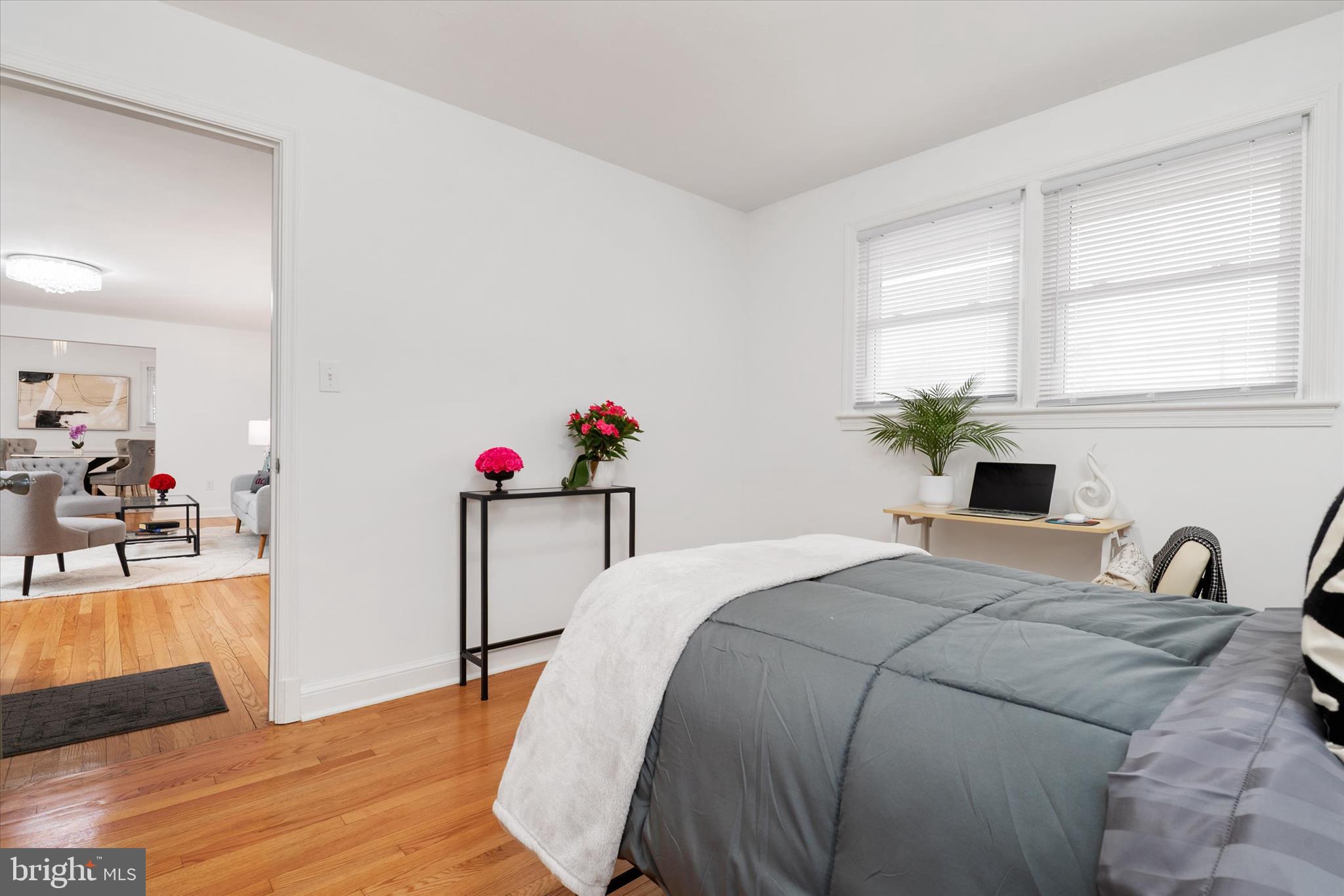 BURNT MILLS MANOR - Residential