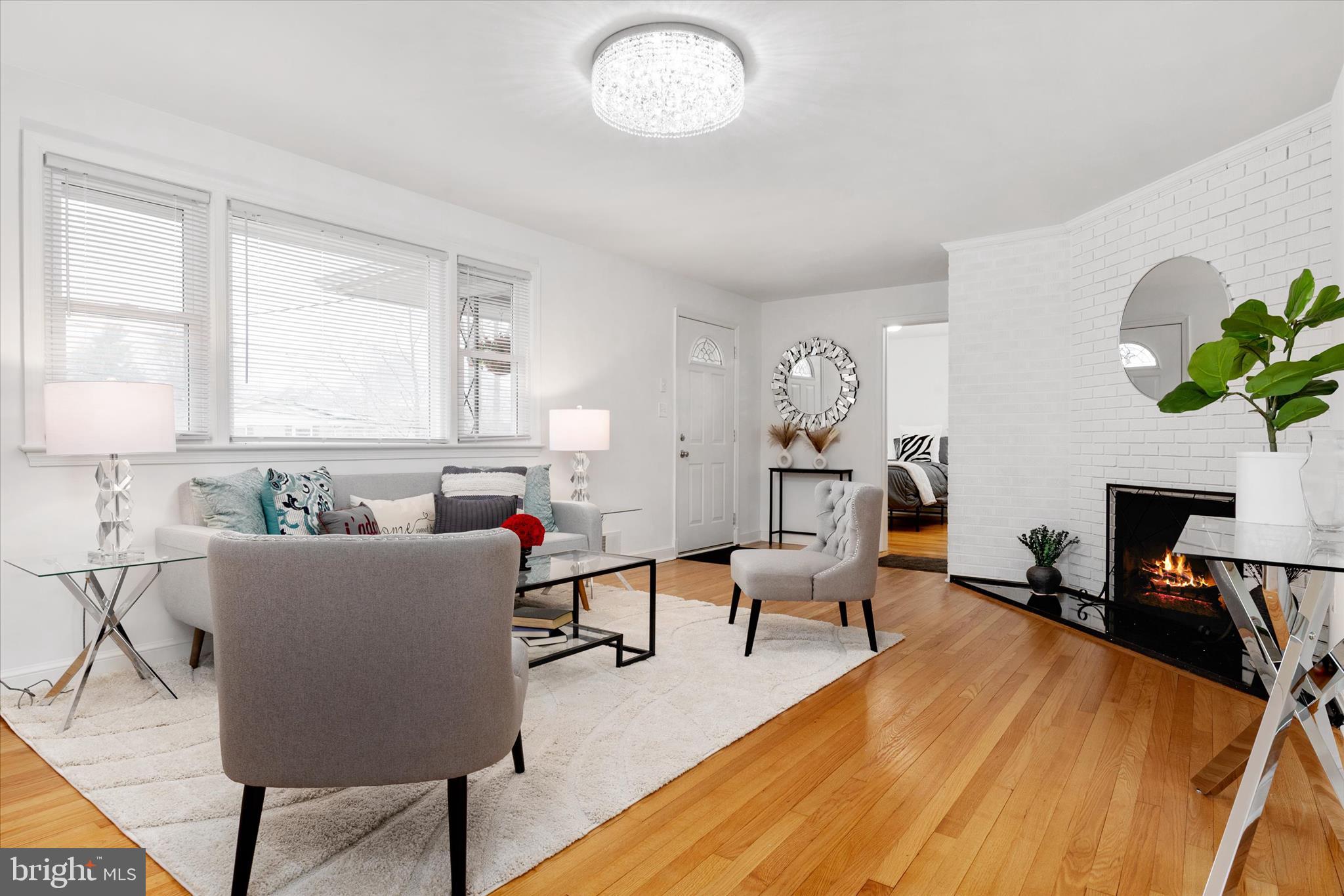 BURNT MILLS MANOR - Residential