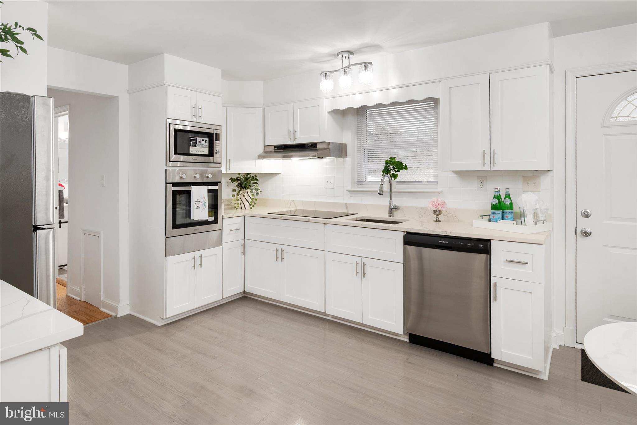 BURNT MILLS MANOR - Residential