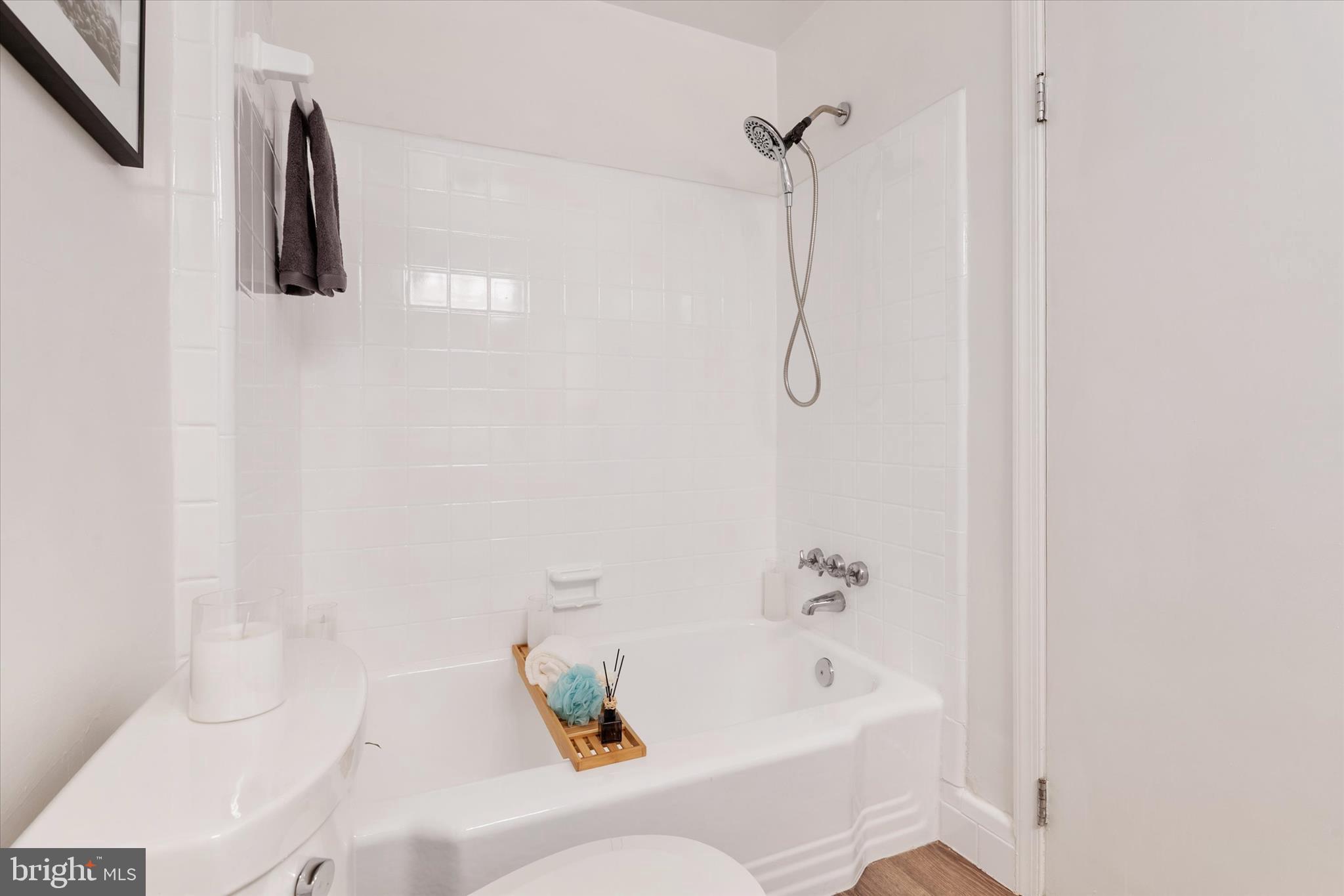 BURNT MILLS MANOR - Residential