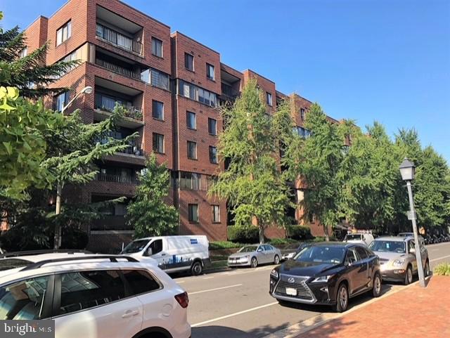 1600 PRINCE STREET - Residential Lease